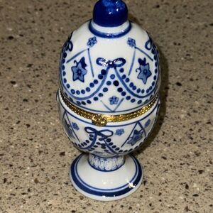 BOMBAY Blue and White Porcelain Egg Trinket Box